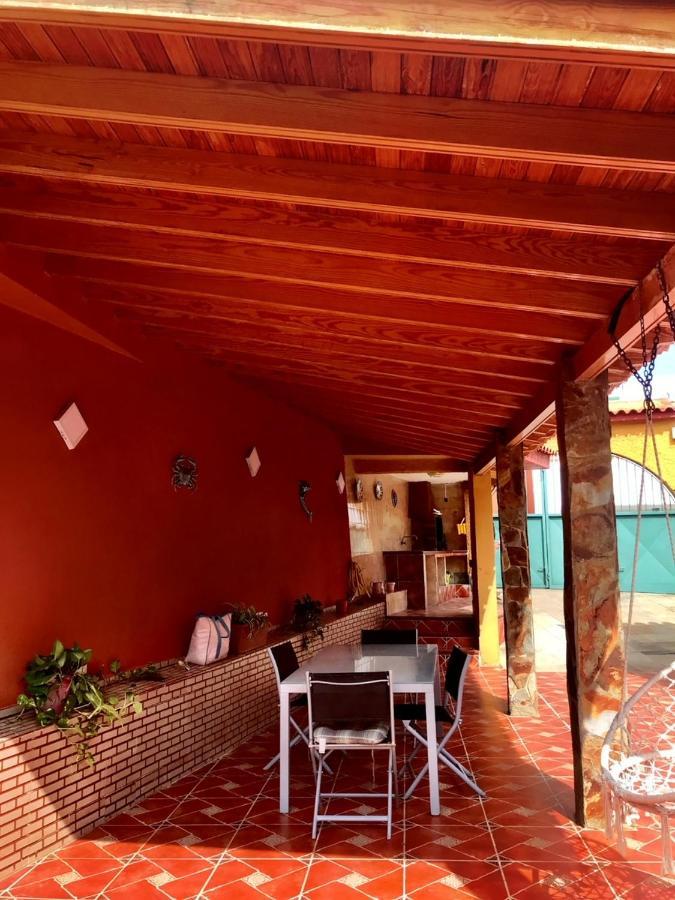 הוילה קנדלריה Casa Amarilla Junto Al Mar מראה חיצוני תמונה