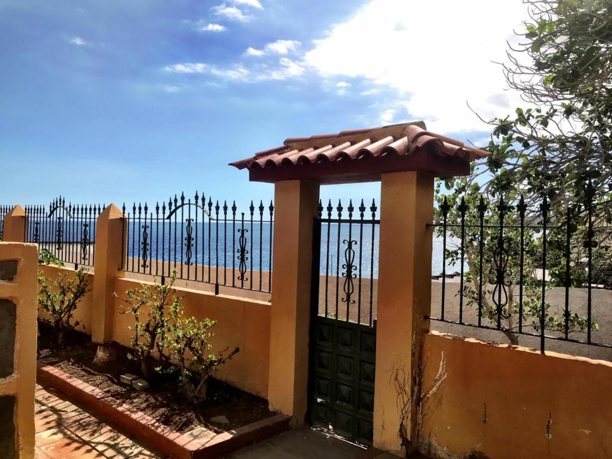הוילה קנדלריה Casa Amarilla Junto Al Mar מראה חיצוני תמונה